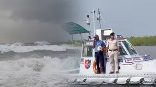 পশ্চিমবঙ্গ ও ওড়িশা উপকূলে কাল আঘাত হানতে পারে ঘূর্ণিঝড় 'দানা'